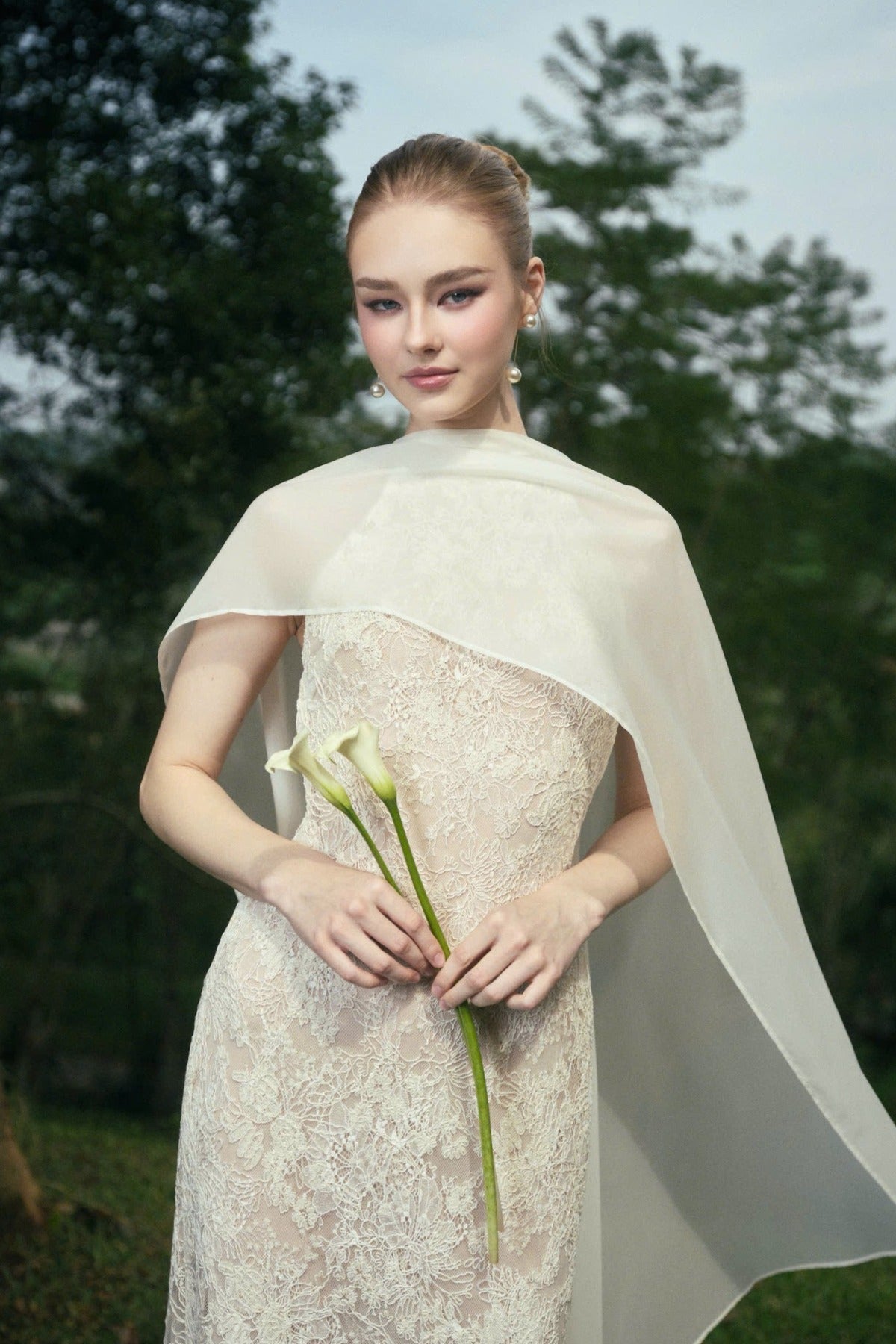 Hana Lace Dress