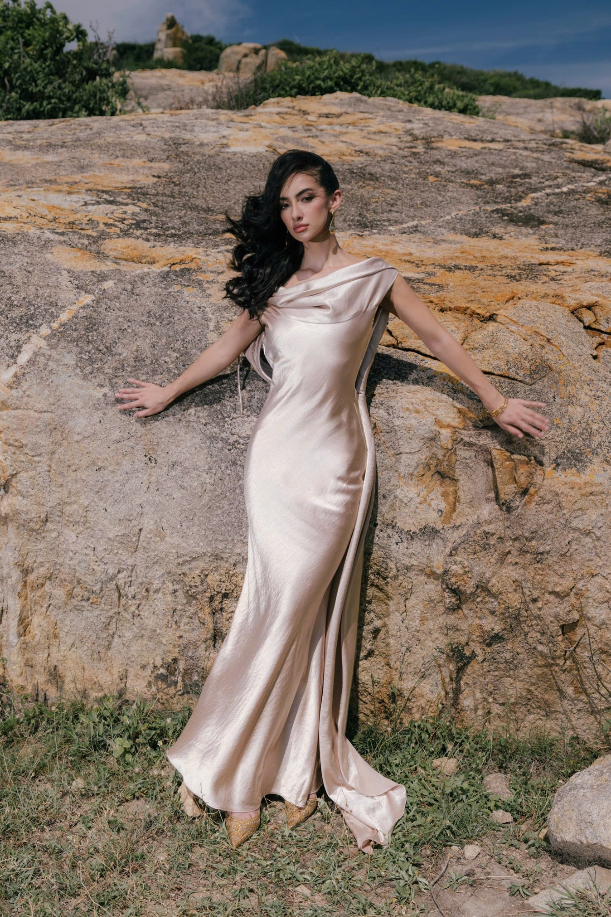 Elaris Dress