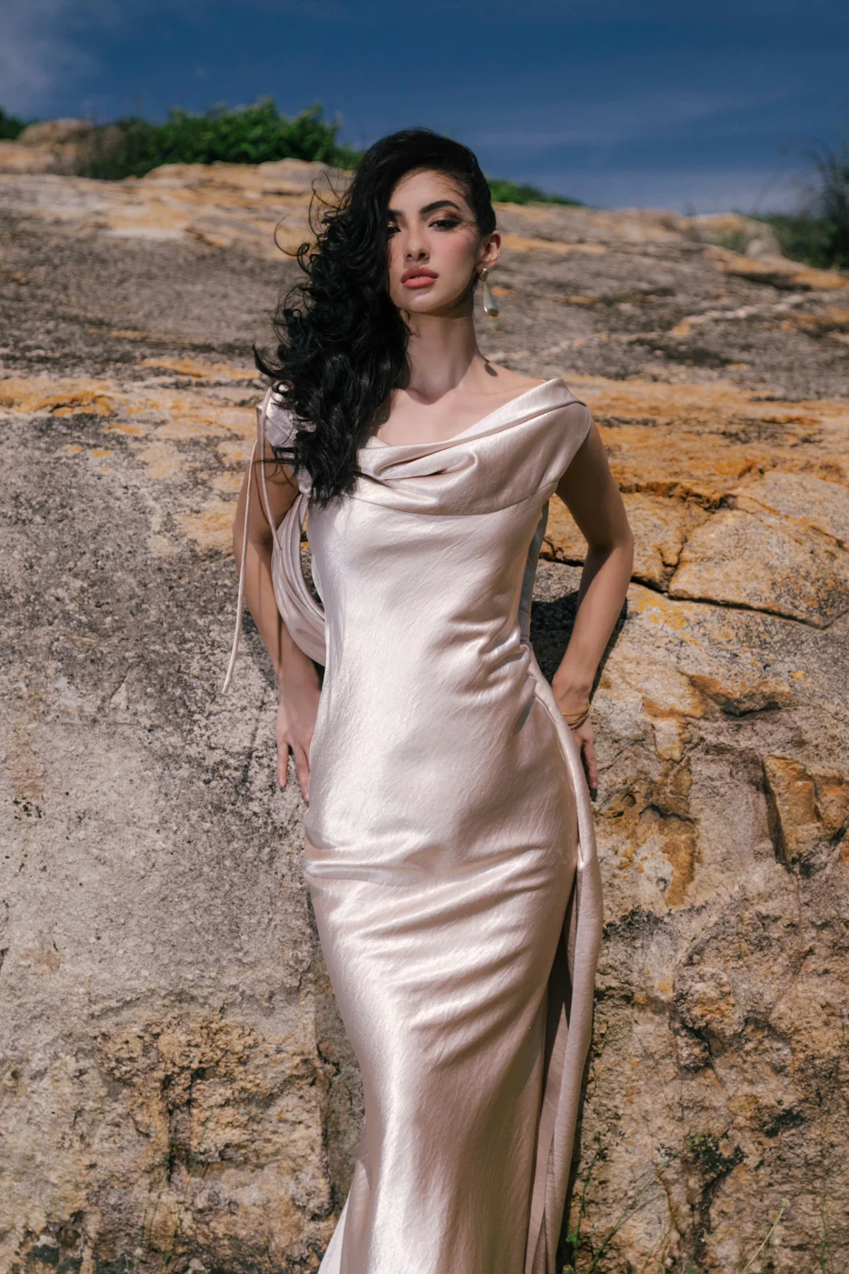 Elaris Dress