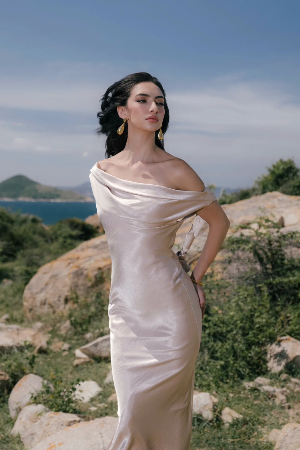 Elaris Dress