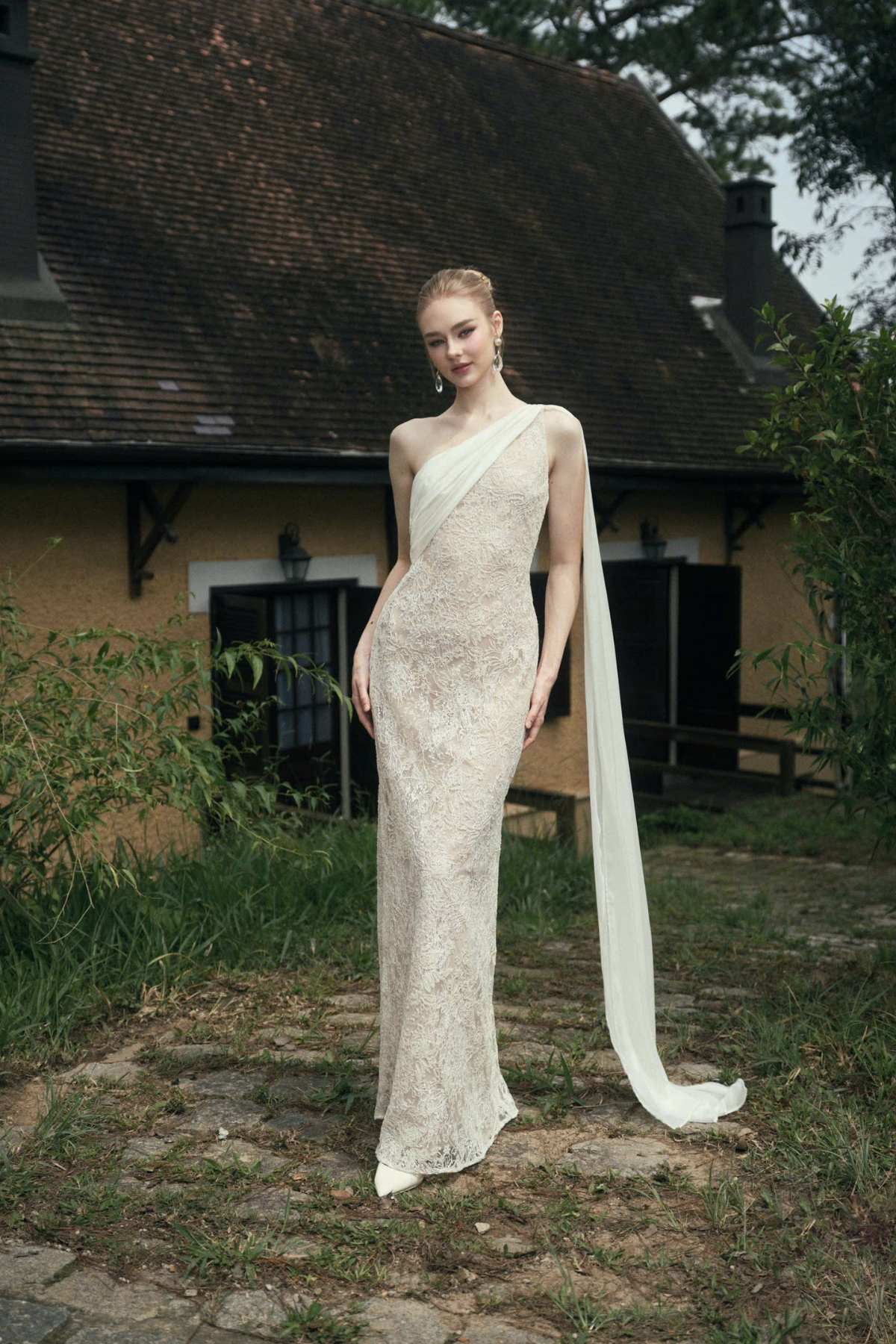 Antoinette Lace Dress