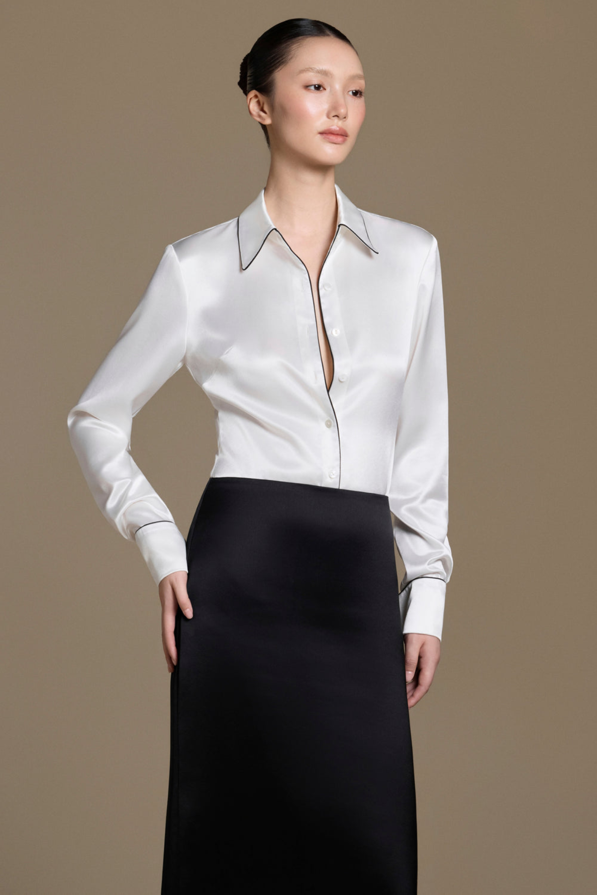 Sorelia Black-trimmed Silk Top