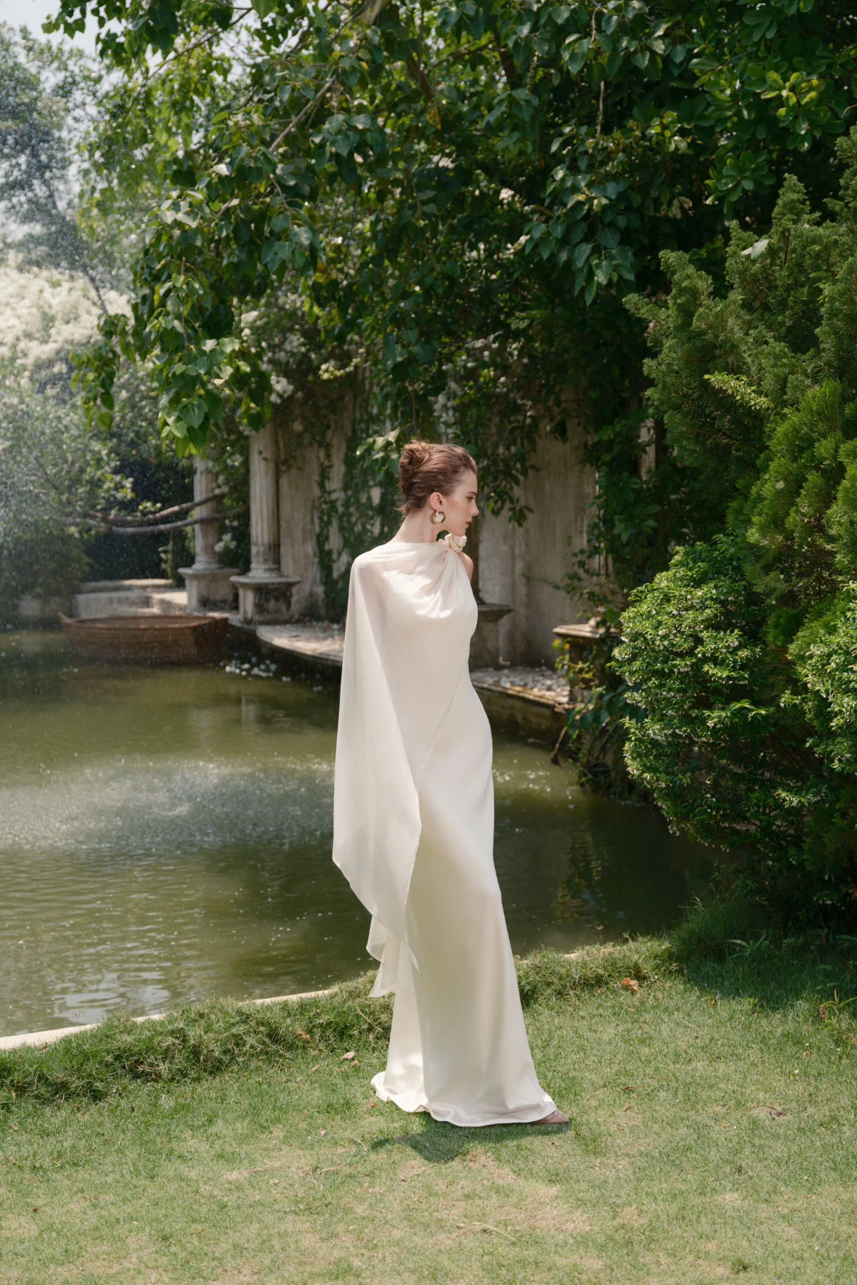 Esceptia Dress