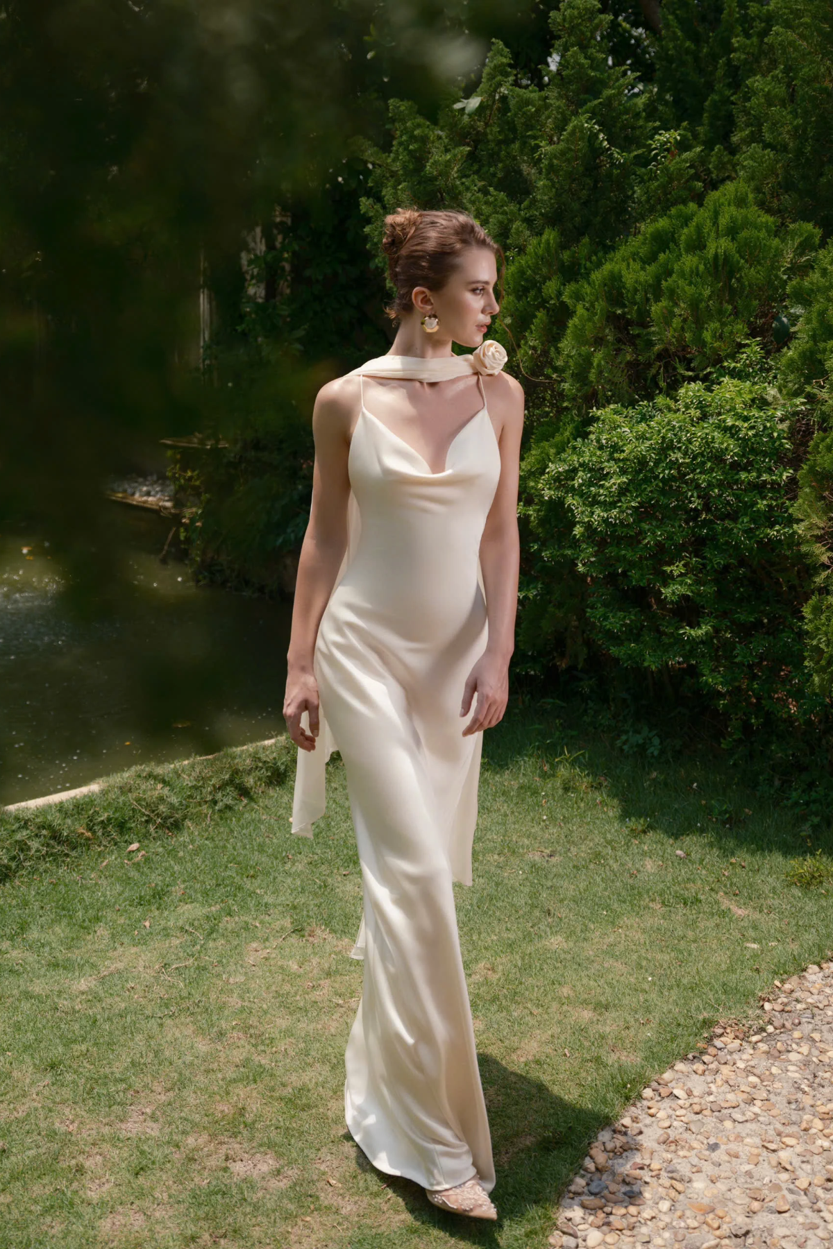 Esceptia Dress
