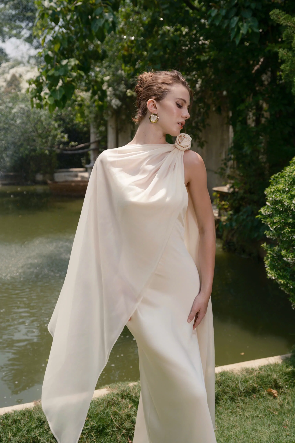 Esceptia Dress