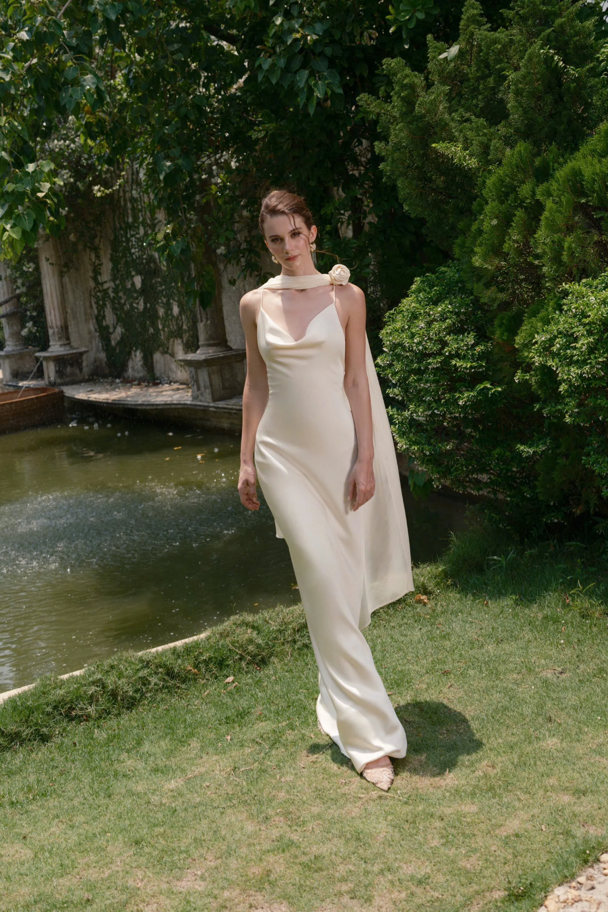 Esceptia Dress