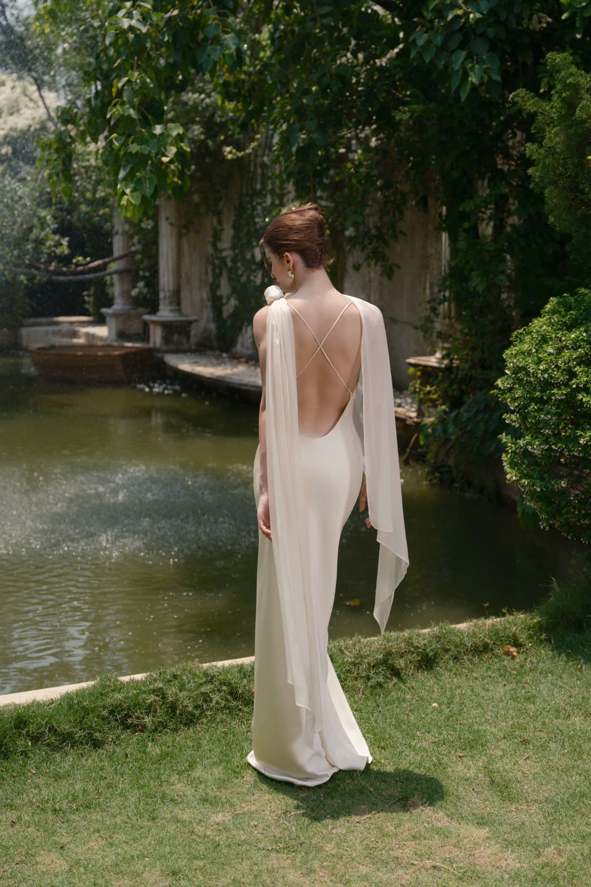 Esceptia Dress