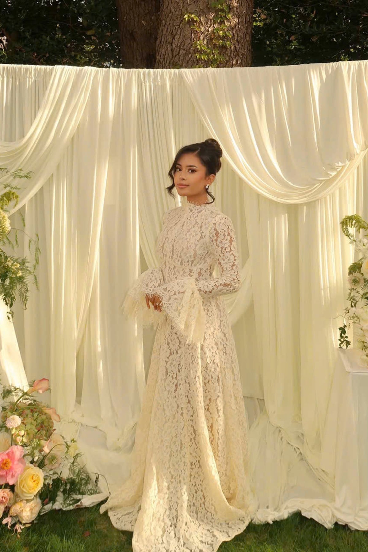 Lilas Lace Dress