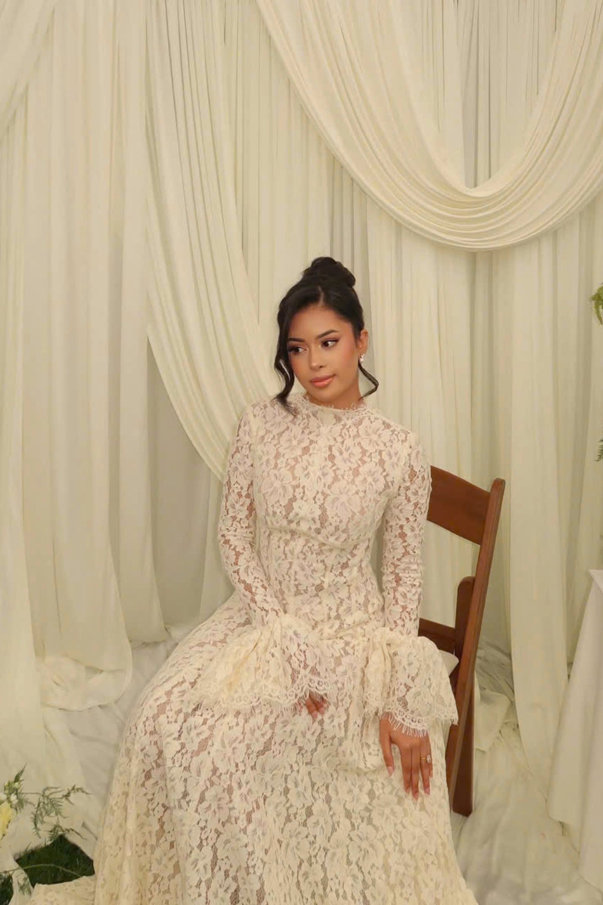 Lilas Lace Dress