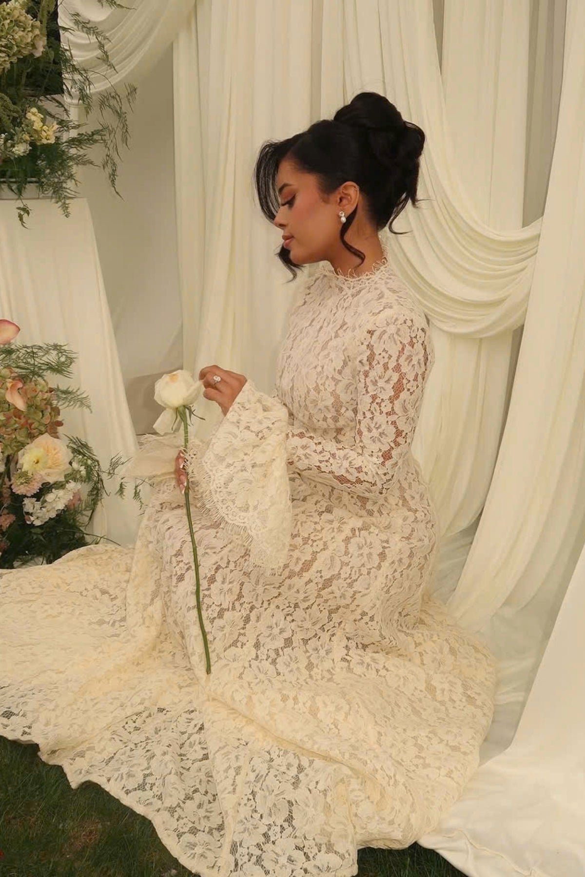 Lilas Lace Dress
